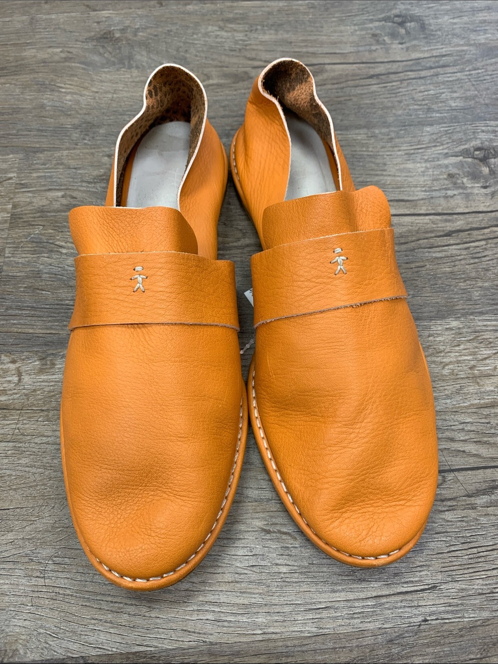 Henry Beguellin Women's Leather Slip-On Flats in Orange Size 40